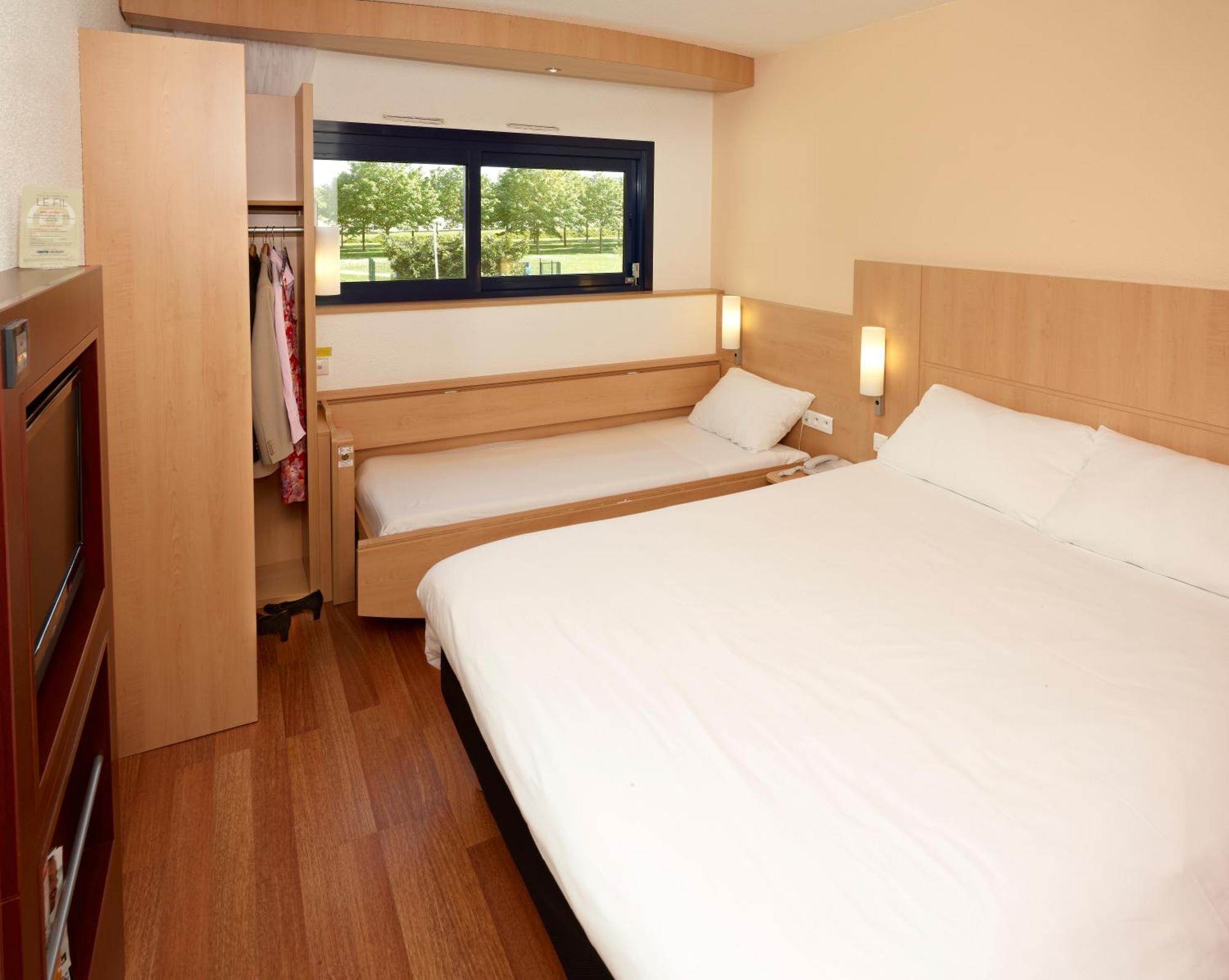 Hotel Ibis Site Du Futuroscope Chasseneuil-du-Poitou Habitación foto