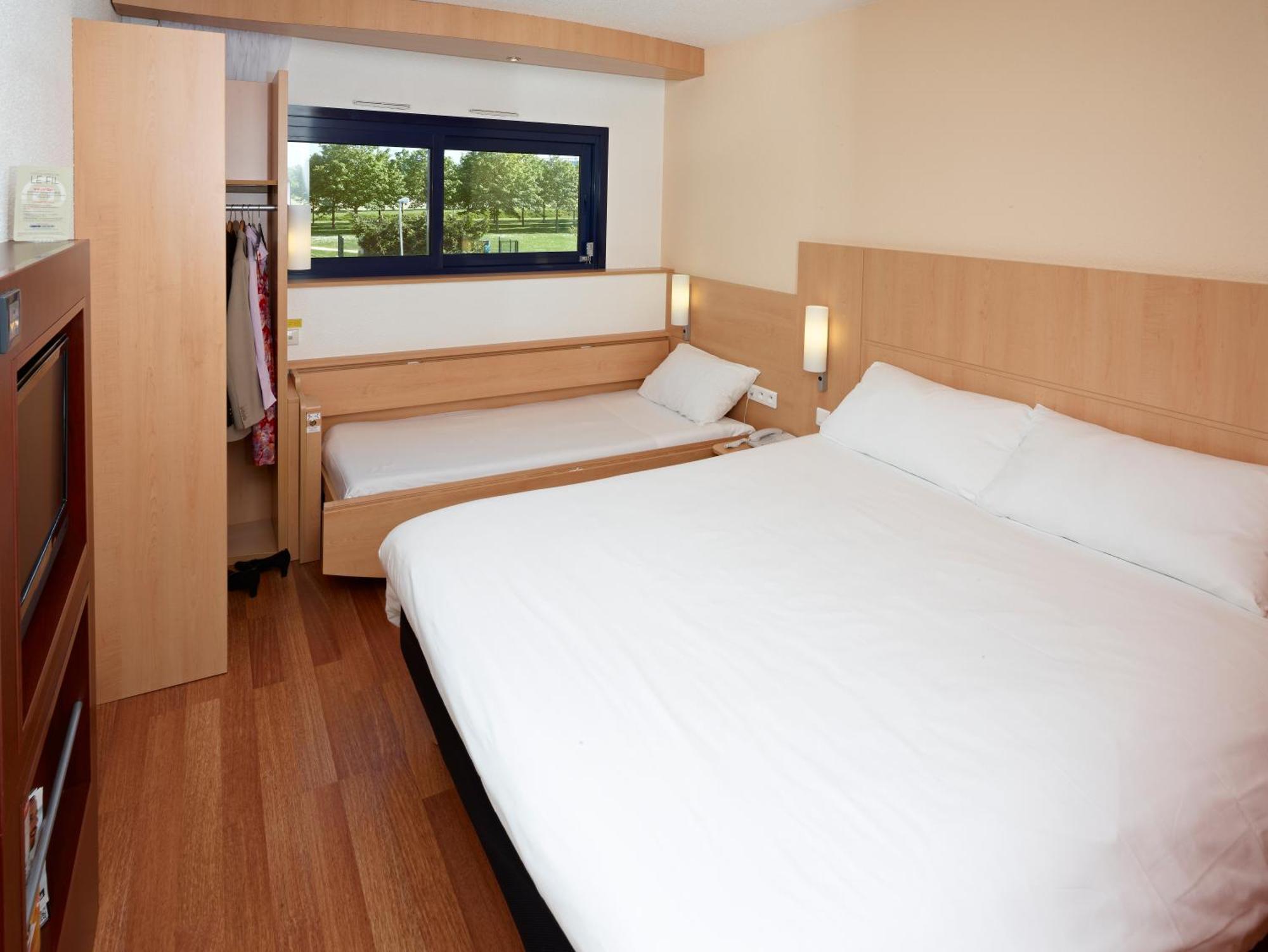 Hotel Ibis Site Du Futuroscope Chasseneuil-du-Poitou Habitación foto
